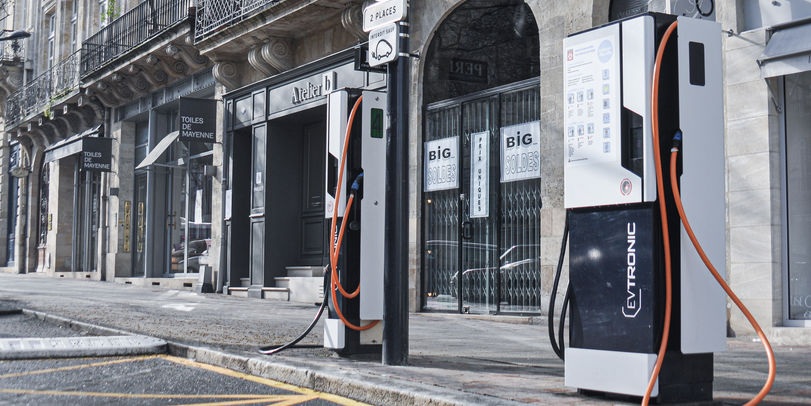 Borne de charge éco conçue pour véhicules électriques