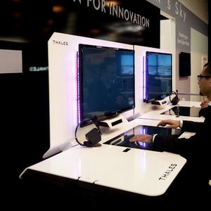 Design de console de travail pour contrôleur aérien
