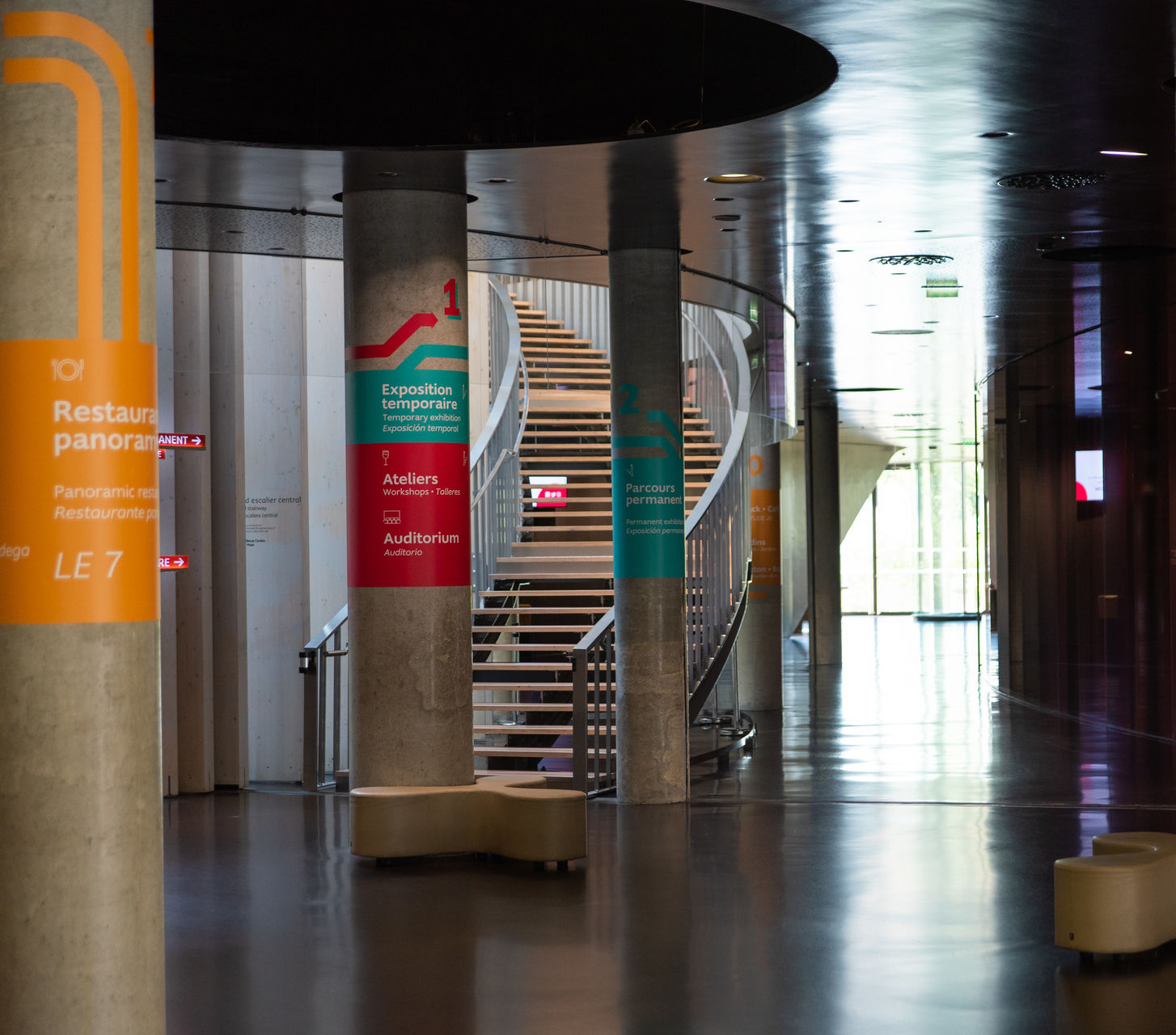 Signalétique intérieure de la Cité du Vin (photo 11)