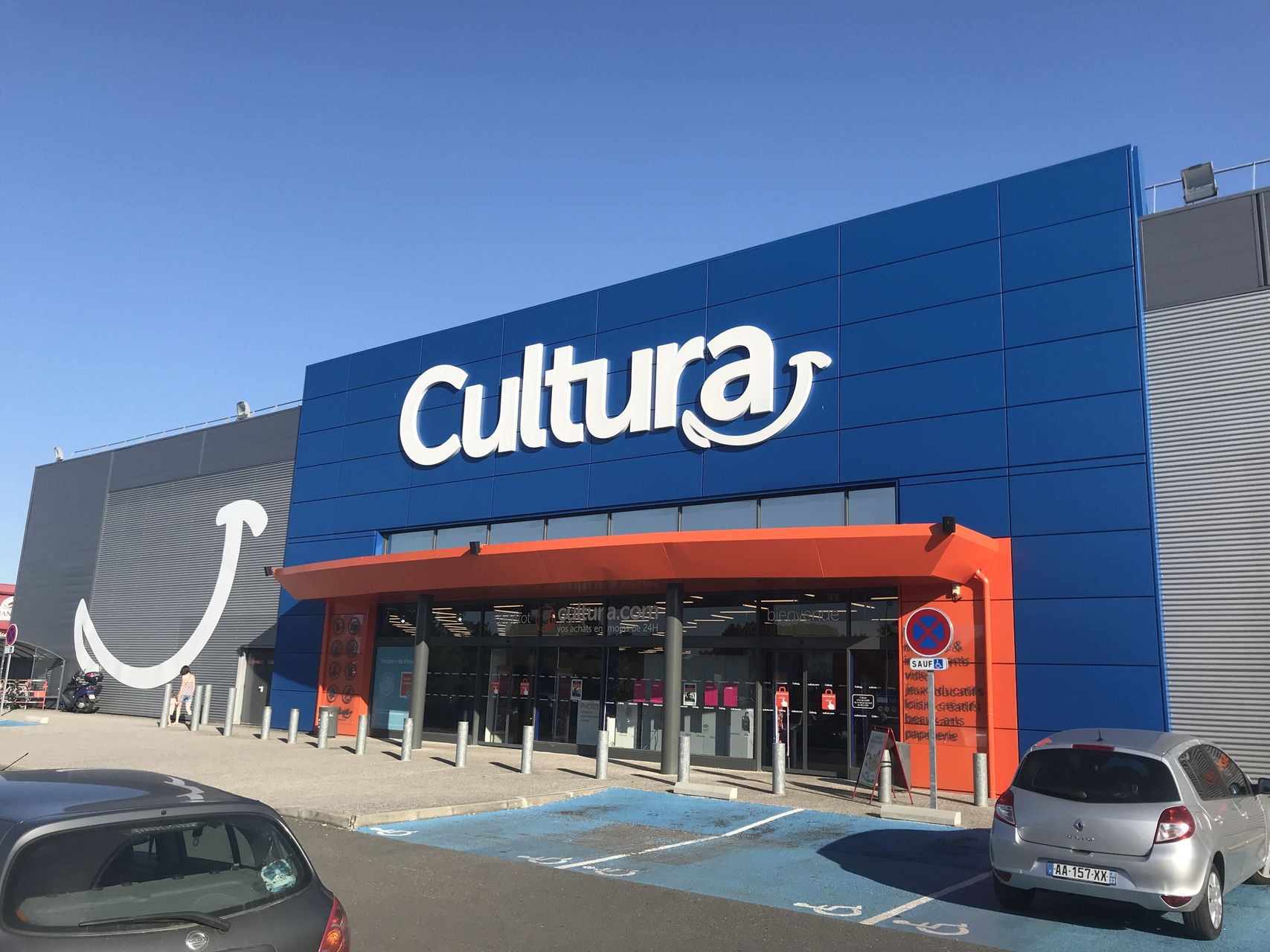 Concept D enseigne Pour Les Magasins Cultura concept-d-enseigne-pour-les-magasins-cultura