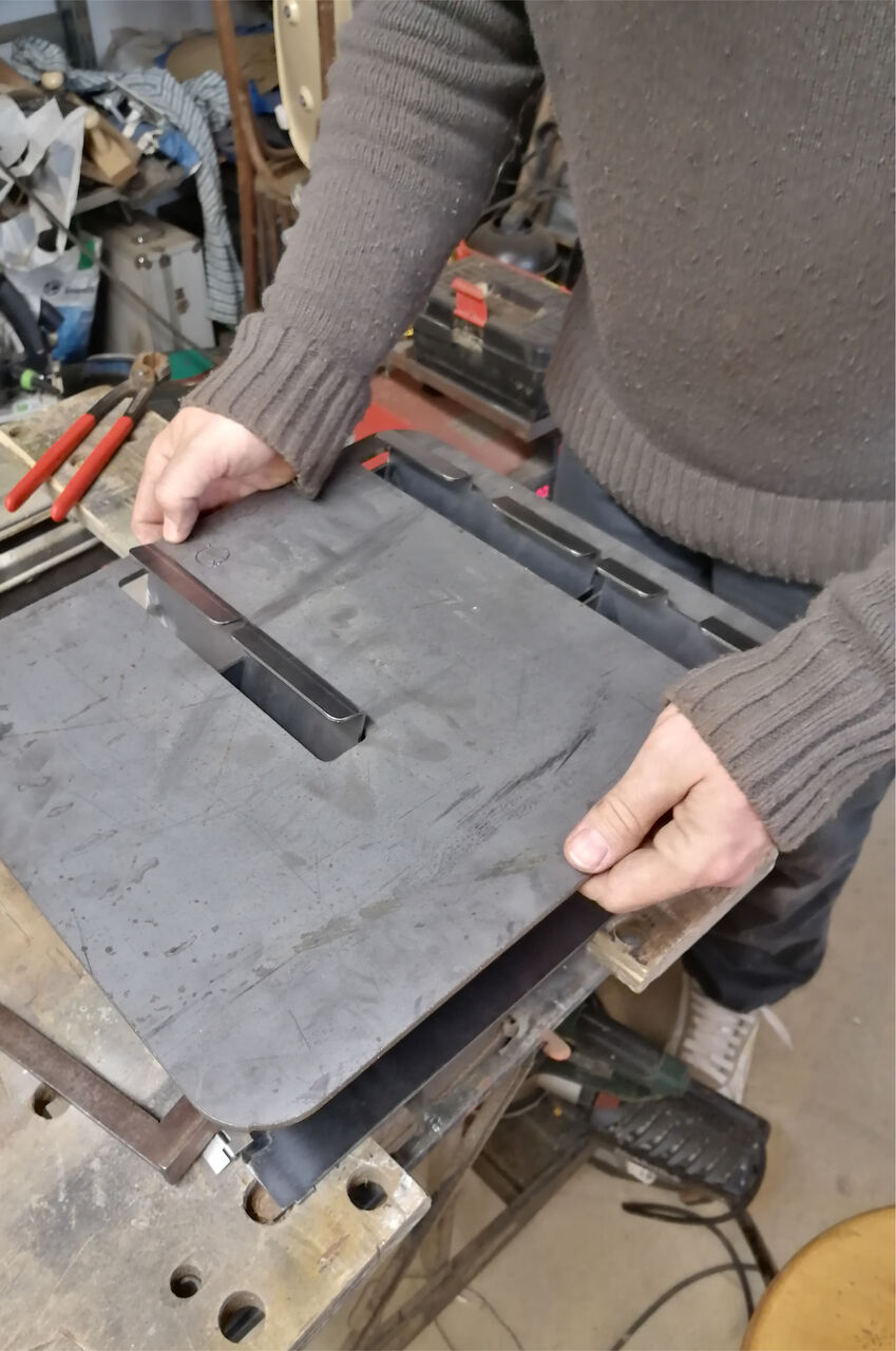 Prototype du distributeur Cyclezen développé par Félix et associés dans une démarche de design industriel responsable