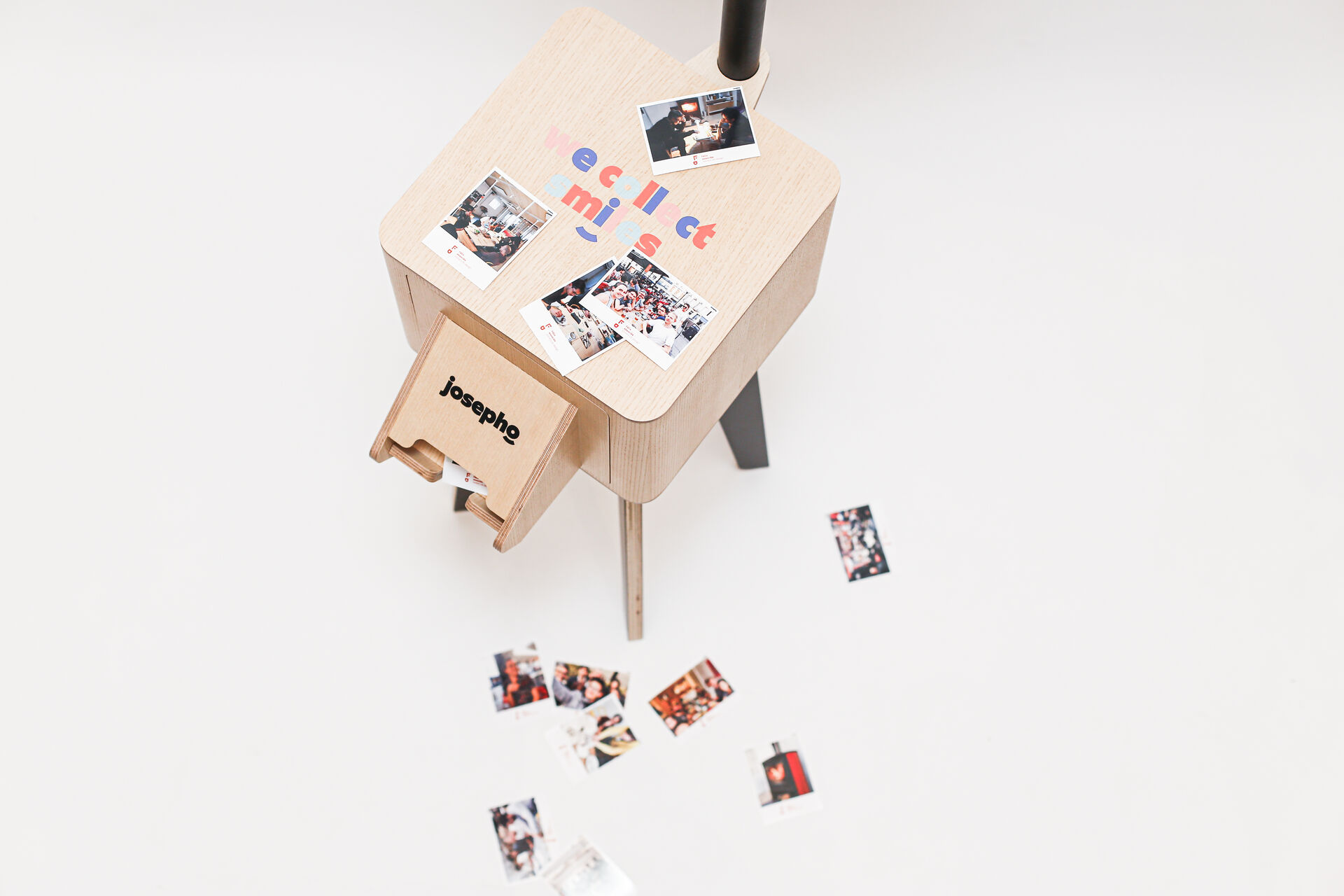 Photobooth Josépho en bois conçu pour favoriser une fabrication simple et responsable