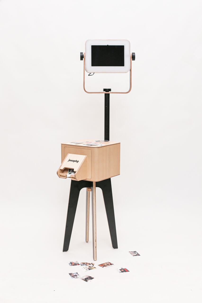 Vue d’ensemble du photobooth Josépho éco-conçu et développé en design industriel
