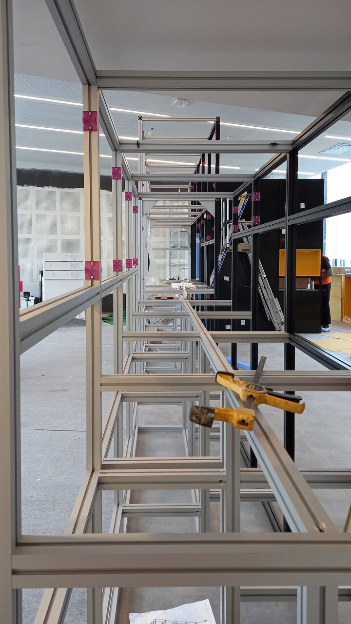 Design d’espace tertiaire pensé pour une marque B2B internationale