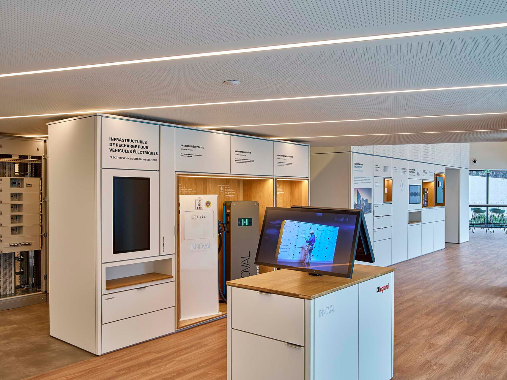 Approche innovante du design d’espace appliquée au showroom Legrand