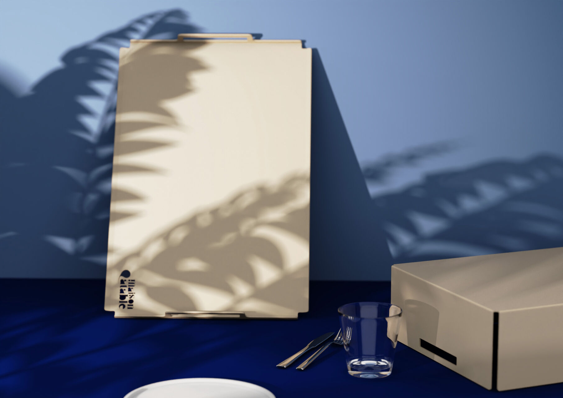 Plateau repas minimaliste en aluminium conçu pour les traiteurs et les services de restauration premium