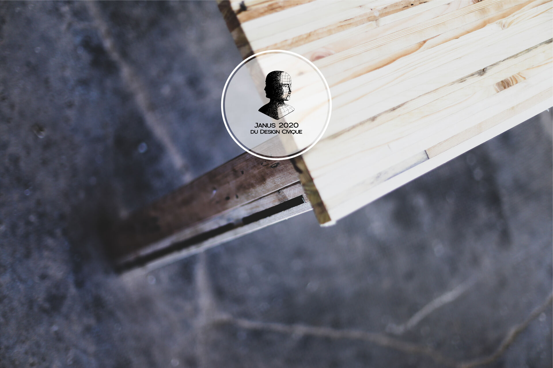 Détail du mobilier éco-conçu en bois récupéré, lauréat du Janus du design civique 2020
