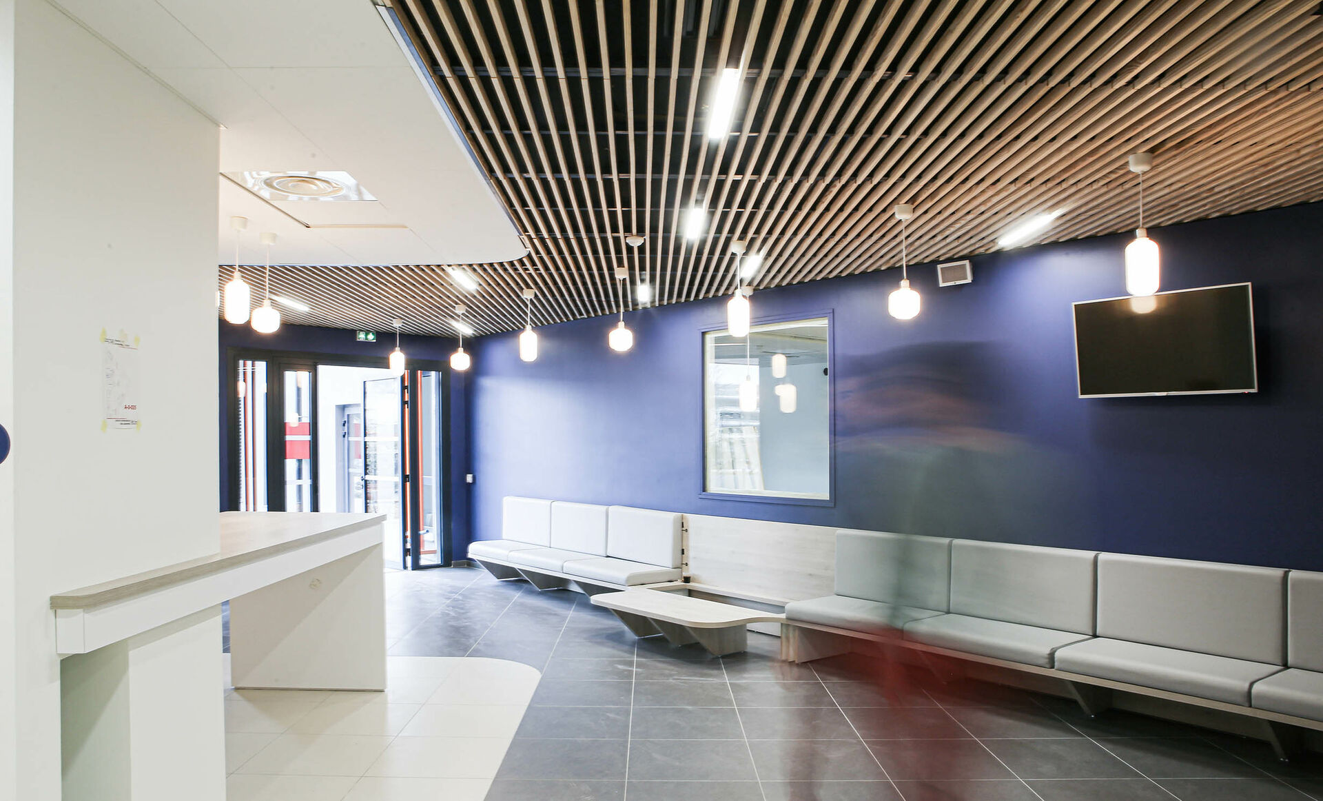 Circulations intérieures de la Polyclinique du Tondu à Floirac conçues pour fluidifier le parcours patient