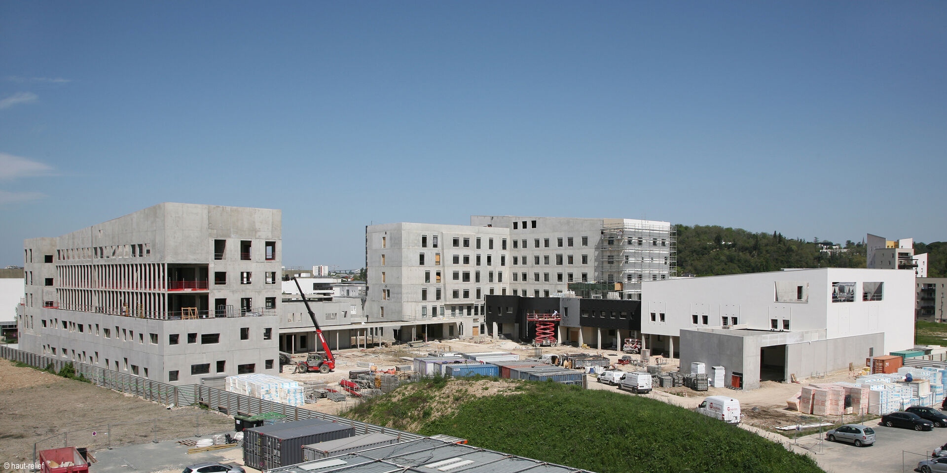 Architecture intérieure d’un établissement de santé en Gironde