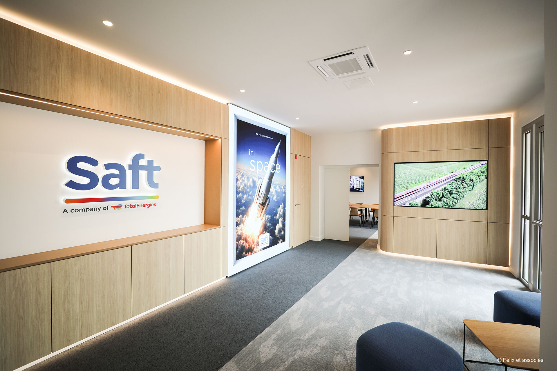 Espace d'accueil VIP imaginé par Félix et associés pour valoriser l'image de marque de Saft