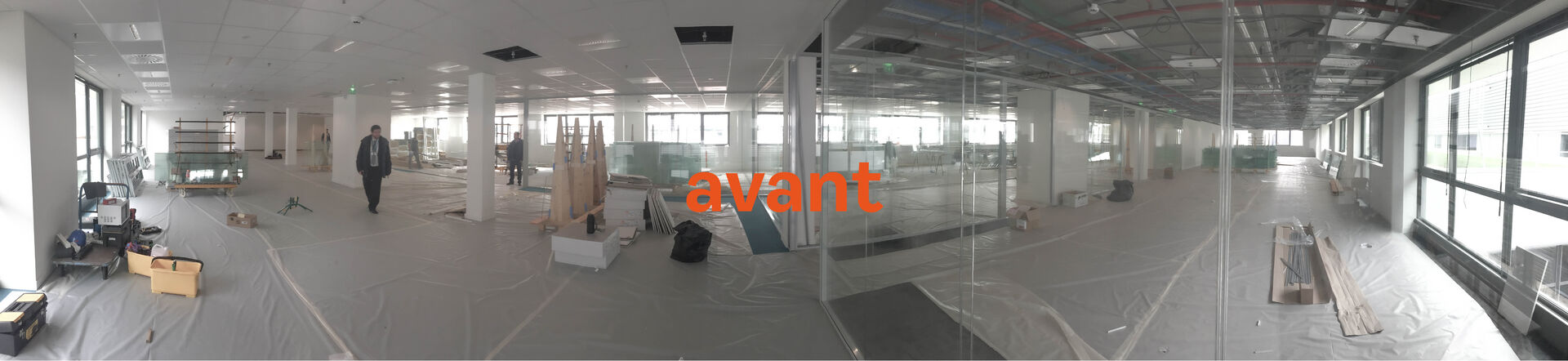 État initial des futurs espaces de l'Innovation Hub Thales avant les travaux d'aménagement conçus par Félix et associés à Mérign