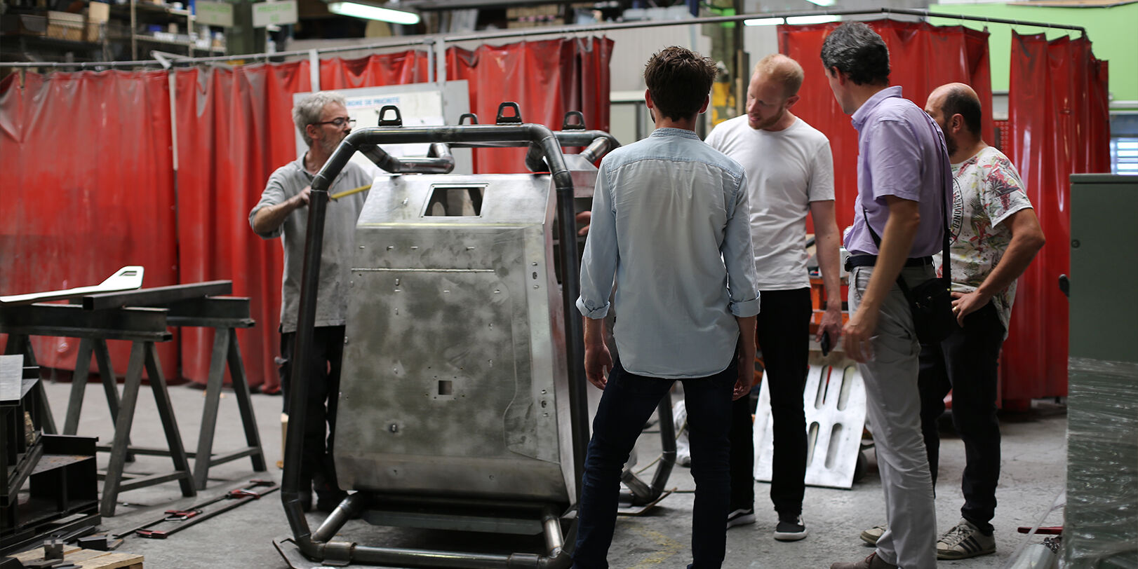 Maquette de chargeur de batterie permettant de tester l’architecture et l’ergonomie d’un produit industriel