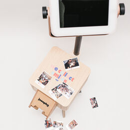 Éco-conception d’un photobooth en bois fabriqué localement