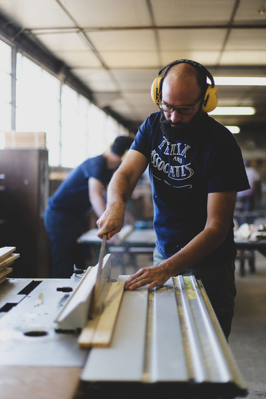 Gamme de mobiliers upcyclés pour atelier d'insertion (photo 5)
